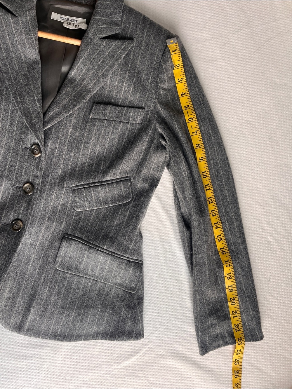 Holt Renfrew Pinstripe Women's Wool Blazer - Classic - Size 10 | Vintage - Picture 9 of 13
